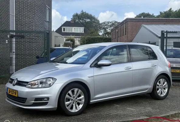 1.0 TSI Comfortline Camera. / TREKHAAK