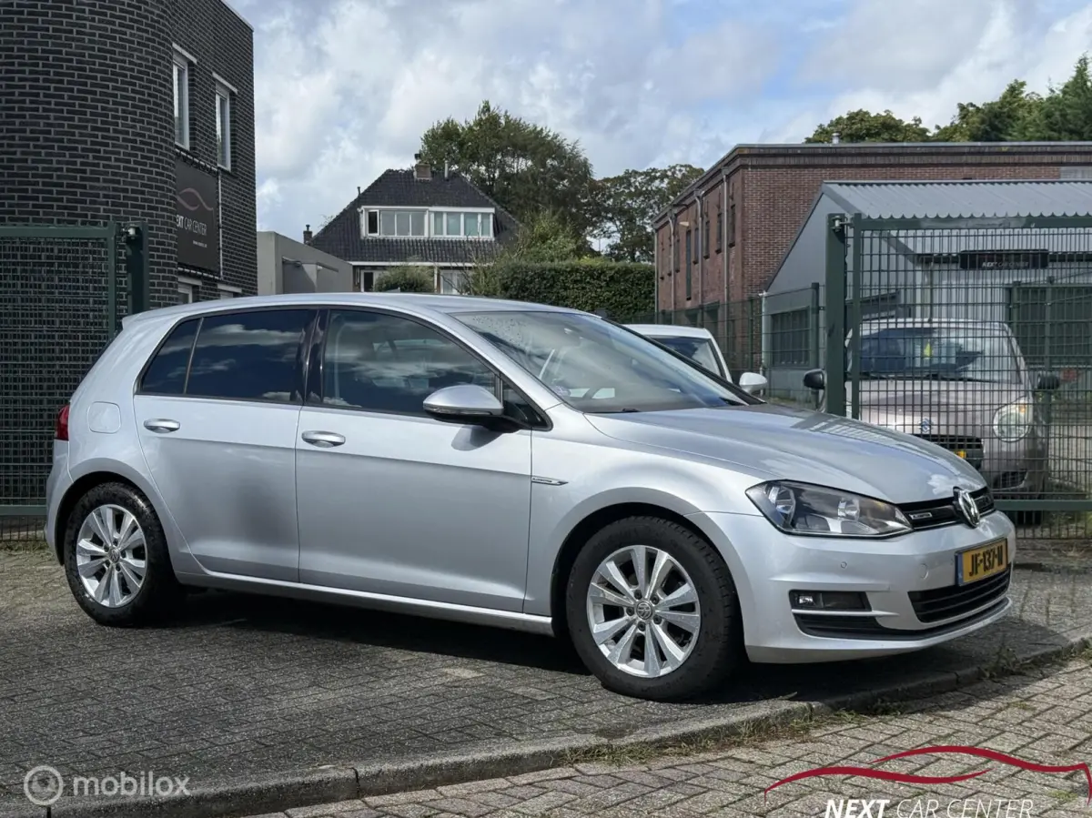 1.0 TSI Comfortline Camera. / TREKHAAK