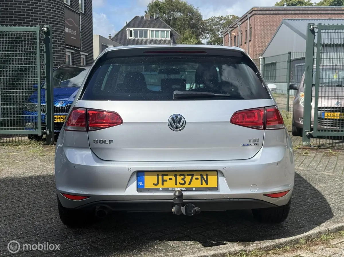 1.0 TSI Comfortline Camera. / TREKHAAK
