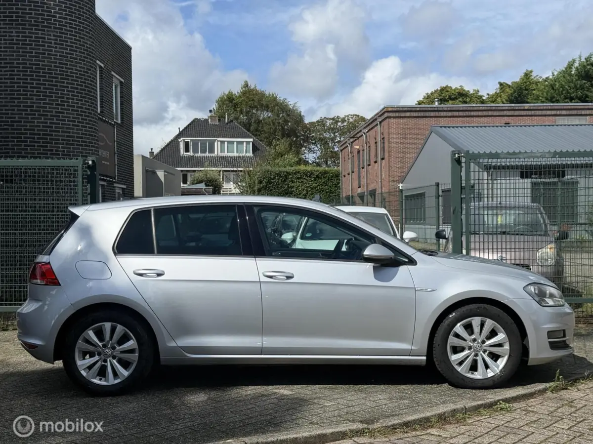 1.0 TSI Comfortline Camera. / TREKHAAK