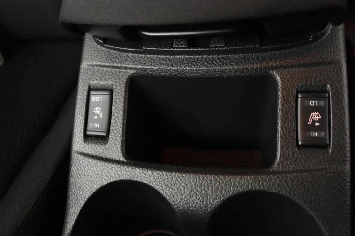 1.2 Visia | Trekhaak | Cruise Control | Airco | Lage KM |