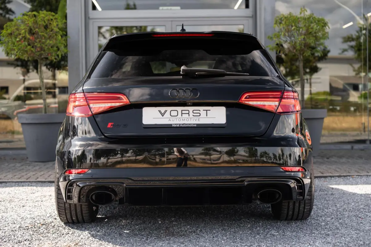 RS3 2.5 TFSI quattro Keramisch Eventuri Milltek Daza