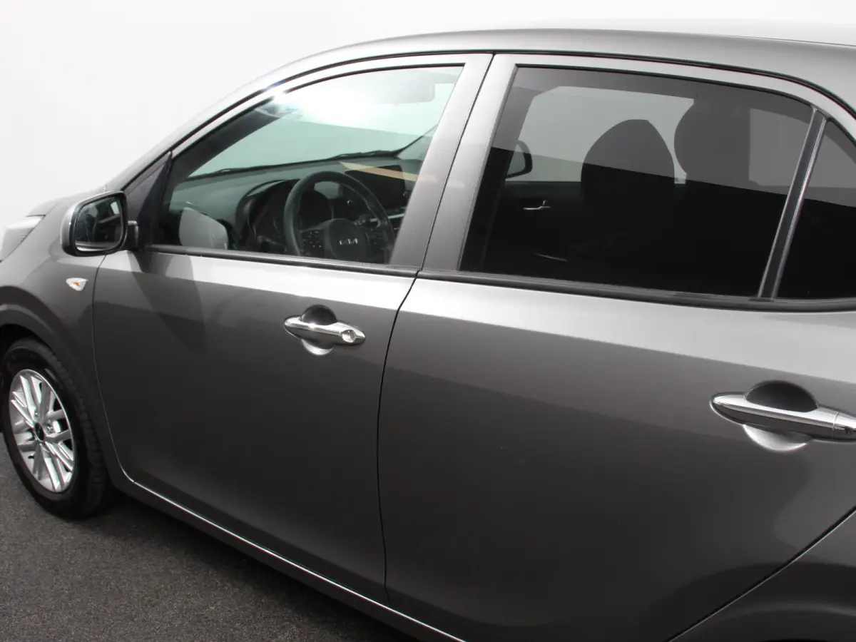 1.0 DPi Automaat DynamicLine DEMO ! Navigatie Apple Carplay / Android Auto Airco Camera DAB Stoelverwarming Extra Getint glas Lichtmetalen velgen Cruise Control Bluetooth