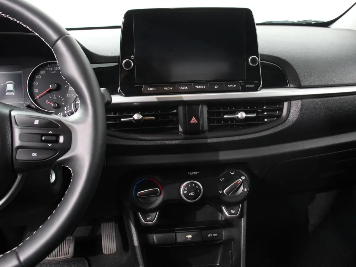 1.0 DPi Automaat DynamicLine DEMO ! Navigatie Apple Carplay / Android Auto Airco Camera DAB Stoelverwarming Extra Getint glas Lichtmetalen velgen Cruise Control Bluetooth