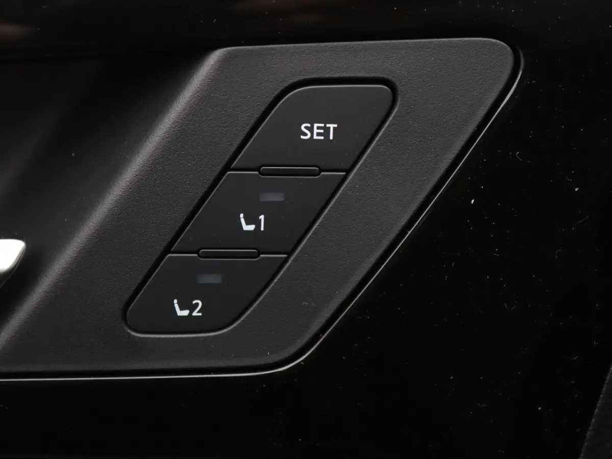 2.4 PHEV Black Edition Full option! Nieuwe auto!