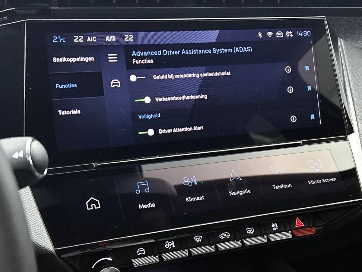 Allure Hybrid 145pk Automaat | Navigatie | Achteruitrijcamera | Climate Control | Adaptieve Cruise Control | Keyless | Led koplampen | Draadloze Apple Carplay / Android auto | Draadloze tele