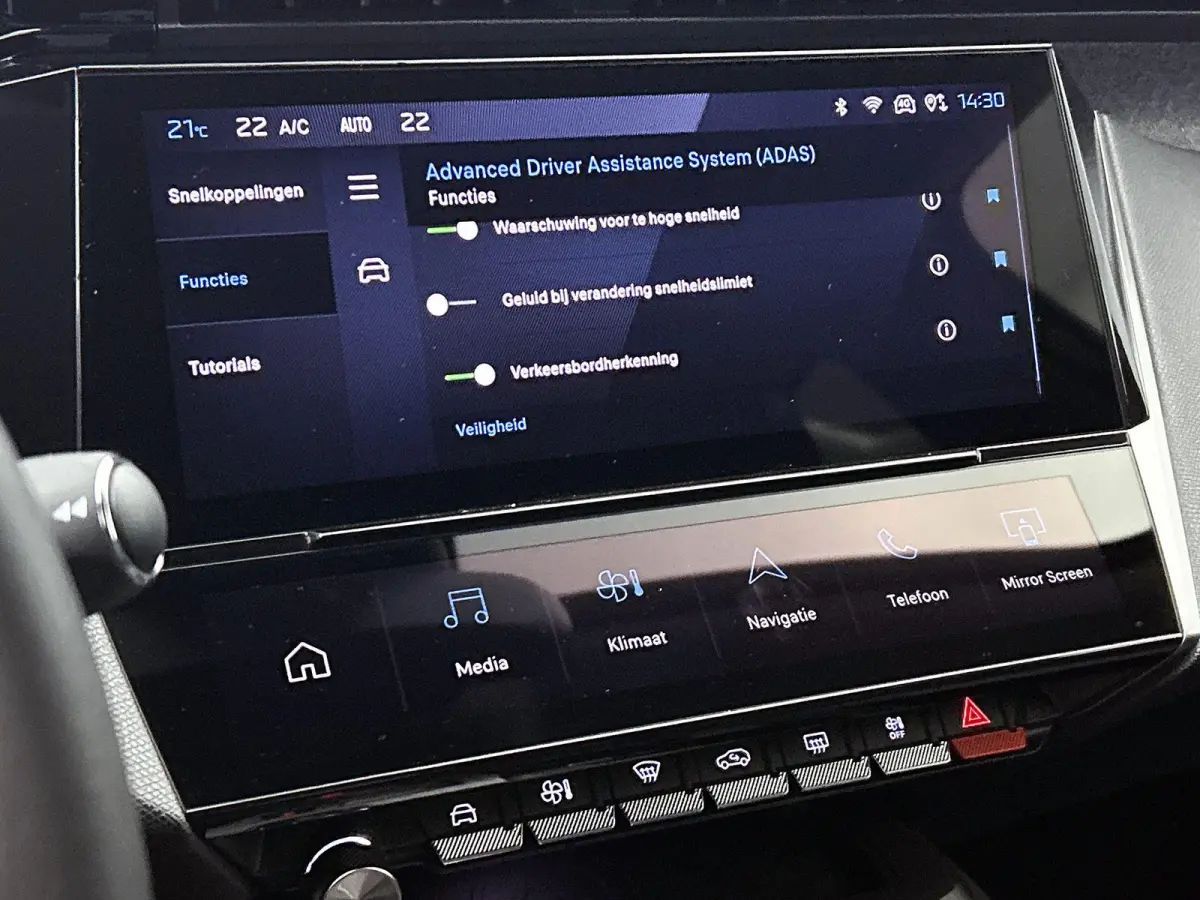 Allure Hybrid 145pk Automaat | Navigatie | Achteruitrijcamera | Climate Control | Adaptieve Cruise Control | Keyless | Led koplampen | Draadloze Apple Carplay / Android auto | Draadloze tele