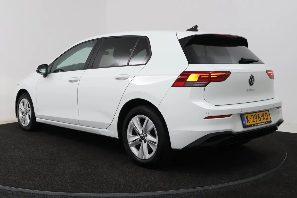 1.0 TSI Life (CRUISE CONTROL ADAPTIEF, NAVIGATIE, CARPLAY, PARKEERSENSOREN)