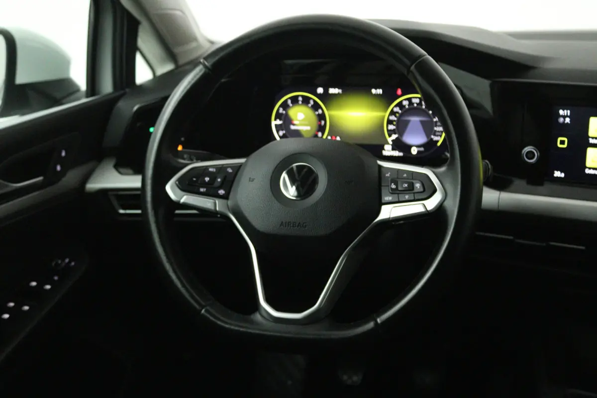 1.0 TSI Life (CRUISE CONTROL ADAPTIEF, NAVIGATIE, CARPLAY, PARKEERSENSOREN)