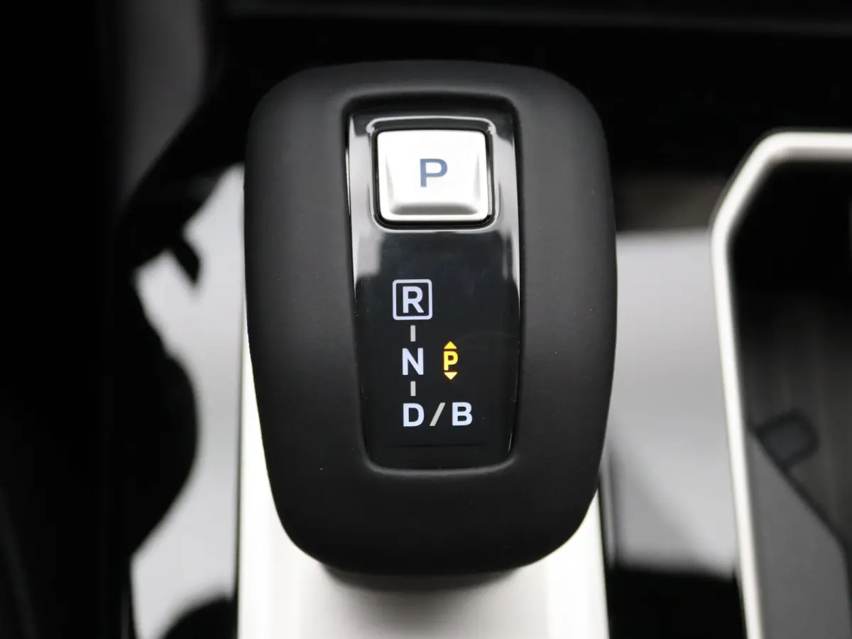 2.4 PHEV Black Edition Full option! Nieuwe auto!
