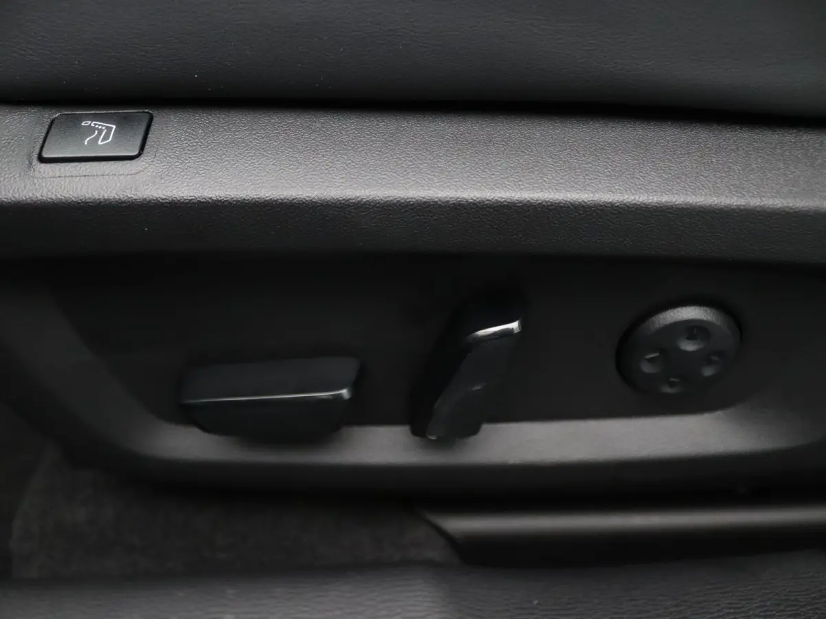 2.4 PHEV Black Edition Full option! Nieuwe auto!