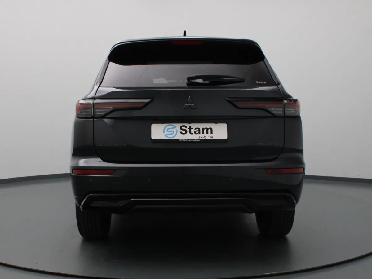2.4 PHEV Black Edition Full option! Nieuwe auto!