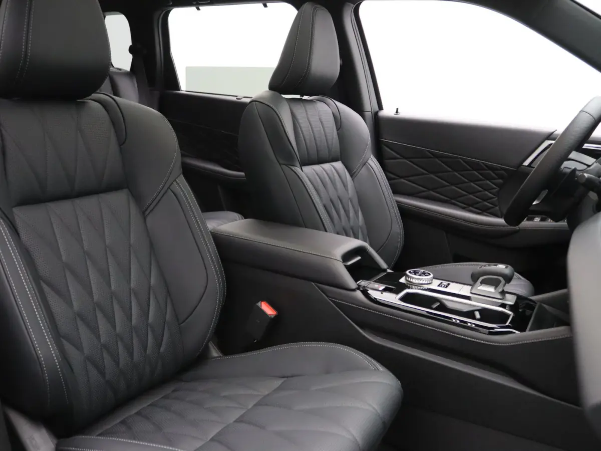 2.4 PHEV Black Edition Full option! Nieuwe auto!