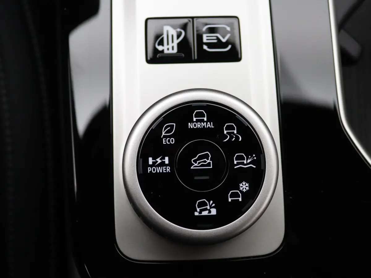 2.4 PHEV Black Edition Full option! Nieuwe auto!