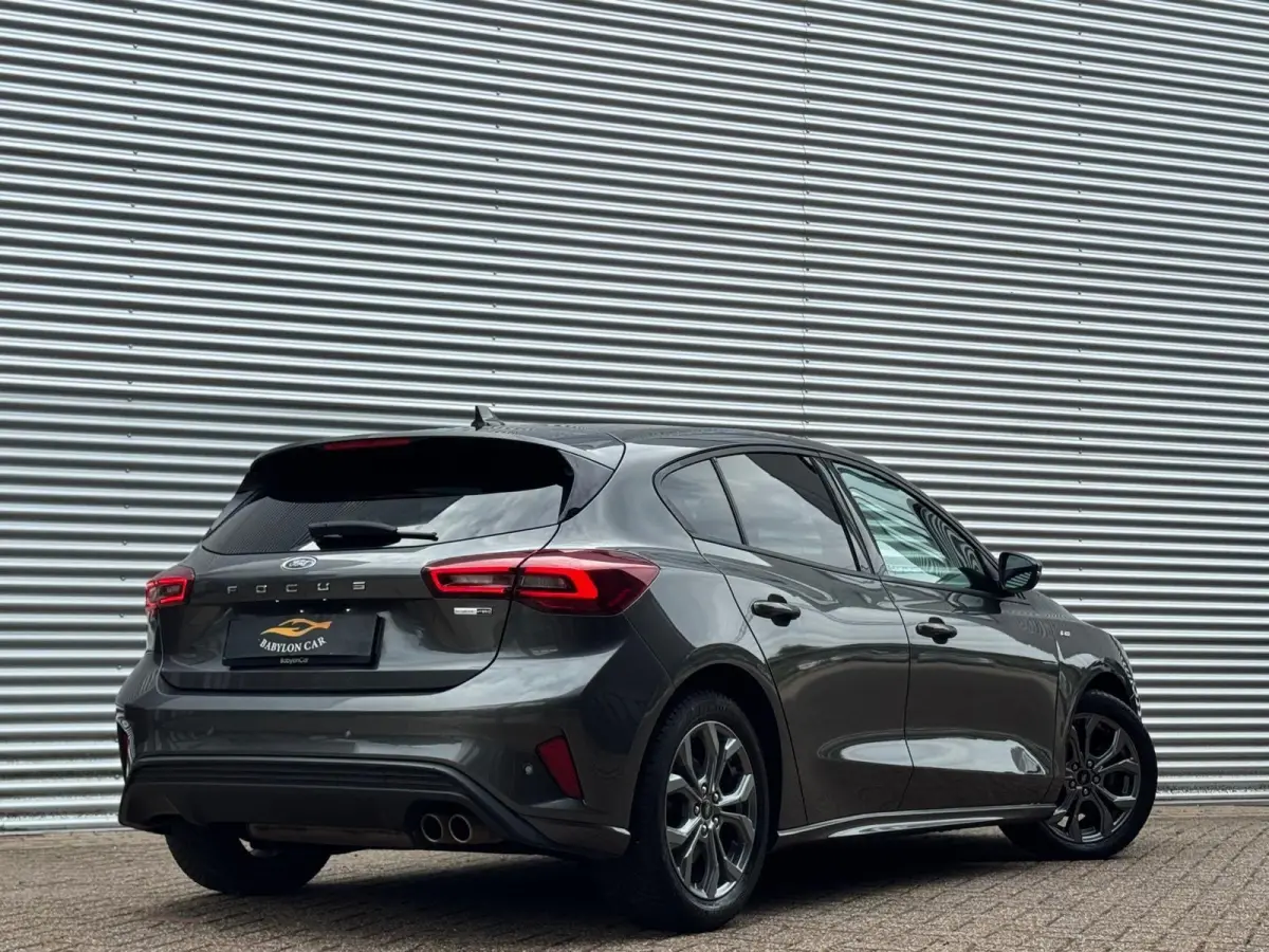 1.0 EcoBoost Hybrid ST Line/stuurver/stoelver