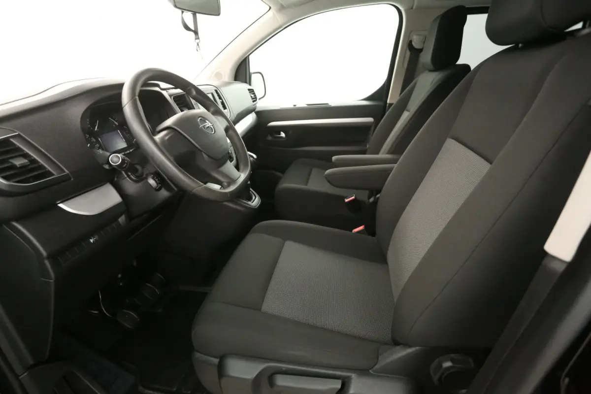 2.0 CDTI L3H1 | Dubbele Cabine | Airco | Camera | Cruise | Trekhaak | Carplay | Navi