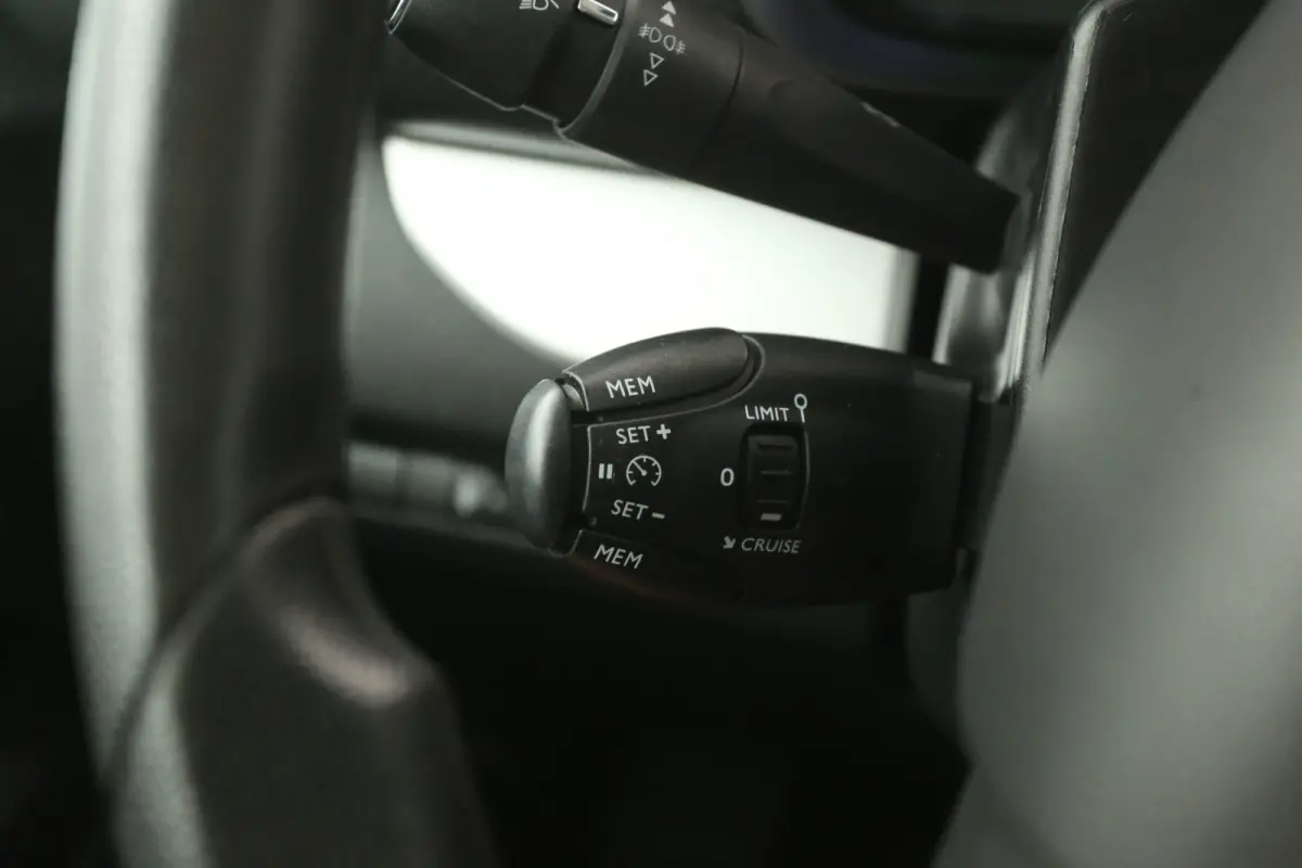 2.0 CDTI L3H1 | Dubbele Cabine | Airco | Camera | Cruise | Trekhaak | Carplay | Navi