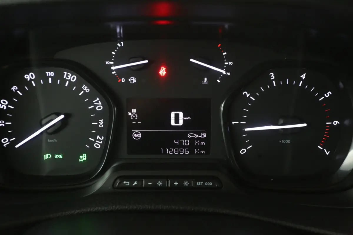 2.0 CDTI L3H1 | Dubbele Cabine | Airco | Camera | Cruise | Trekhaak | Carplay | Navi