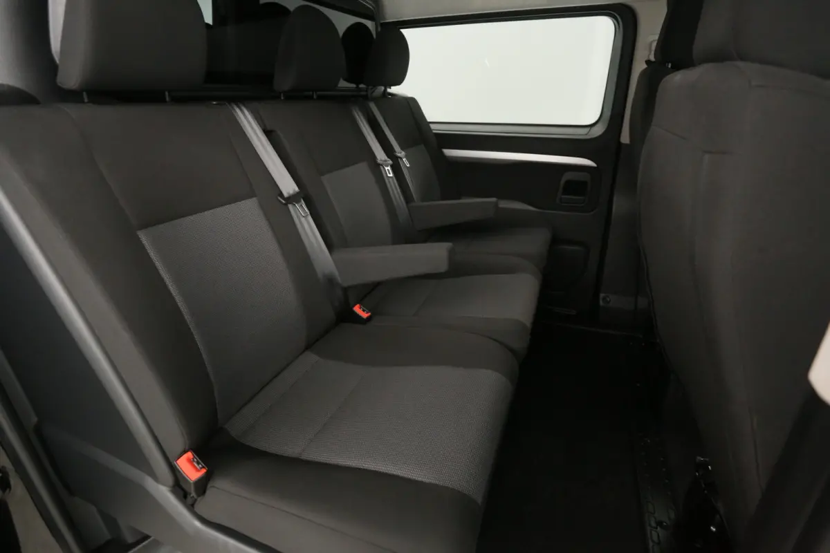 2.0 CDTI L3H1 | Dubbele Cabine | Airco | Camera | Cruise | Trekhaak | Carplay | Navi