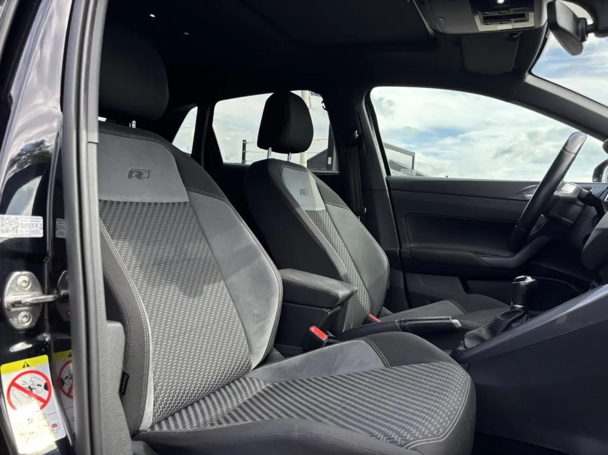 1.0 TSI Highline Business R acc pdc apple carplay
