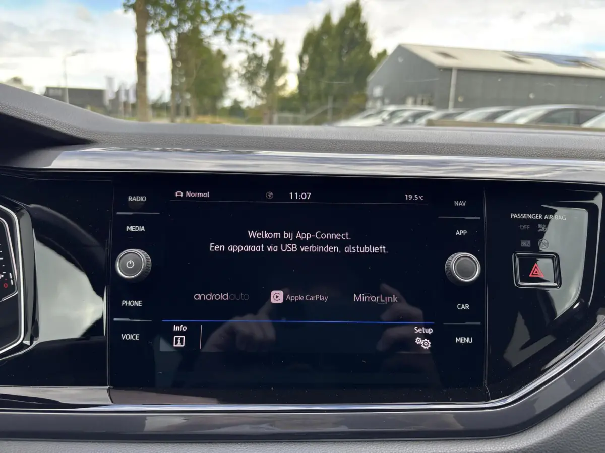 1.0 TSI Highline Business R acc pdc apple carplay