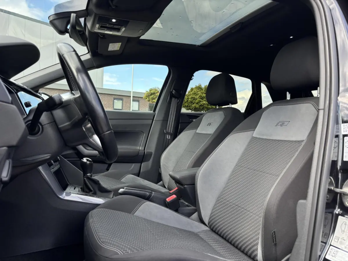1.0 TSI Highline Business R acc pdc apple carplay