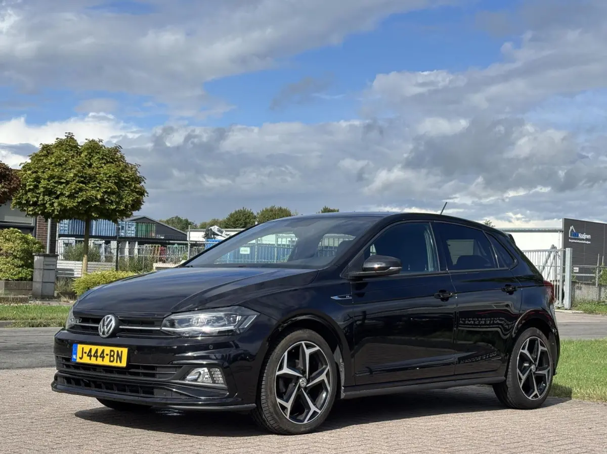 1.0 TSI Highline Business R acc pdc apple carplay