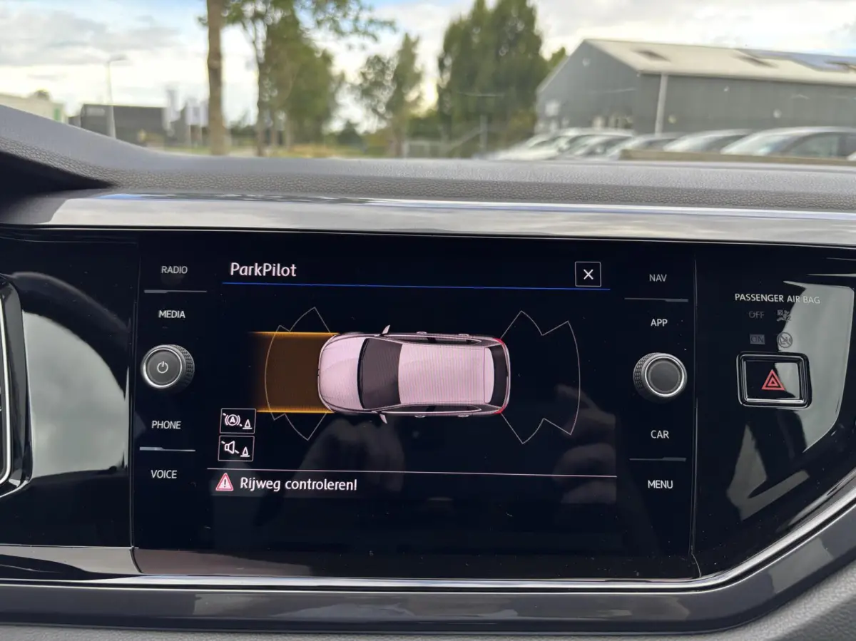 1.0 TSI Highline Business R acc pdc apple carplay