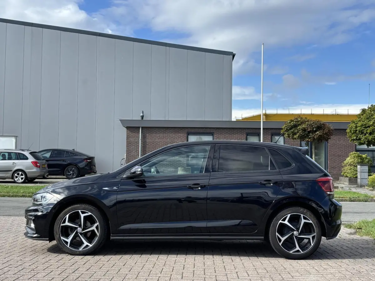 1.0 TSI Highline Business R acc pdc apple carplay