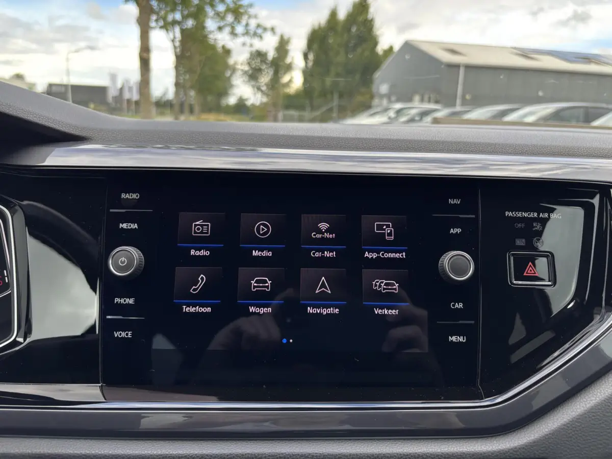 1.0 TSI Highline Business R acc pdc apple carplay