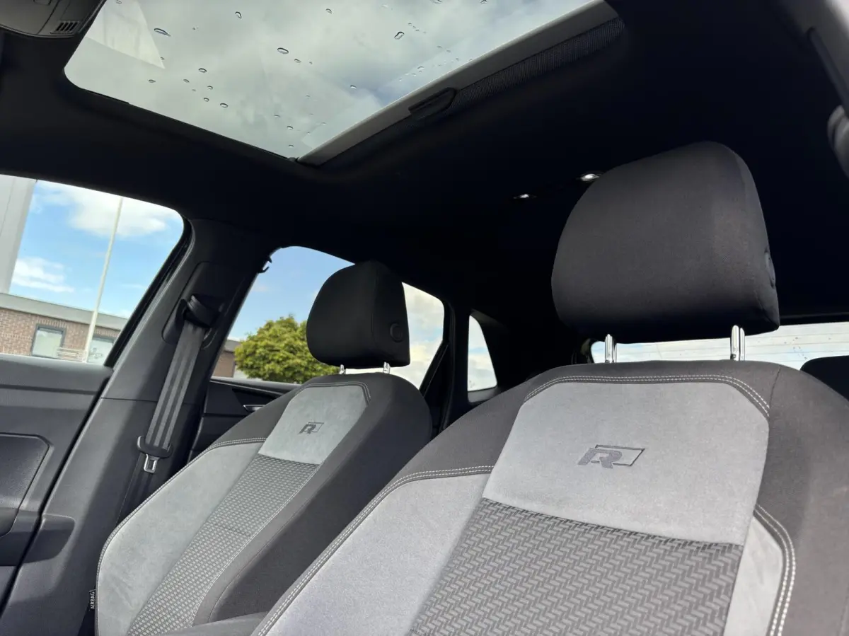 1.0 TSI Highline Business R acc pdc apple carplay