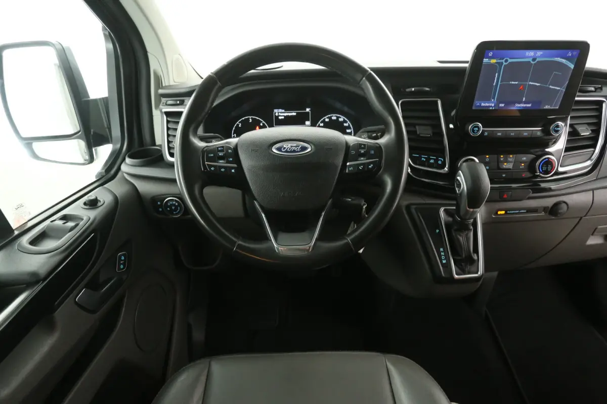 2.0 TDCI L2H1 Limited 170PK | Dubbele Cabine | Automaat | Airco | Camera | Cruise | 2xSchuifdeur | Trekhaak | Carplay | Parkeersens.