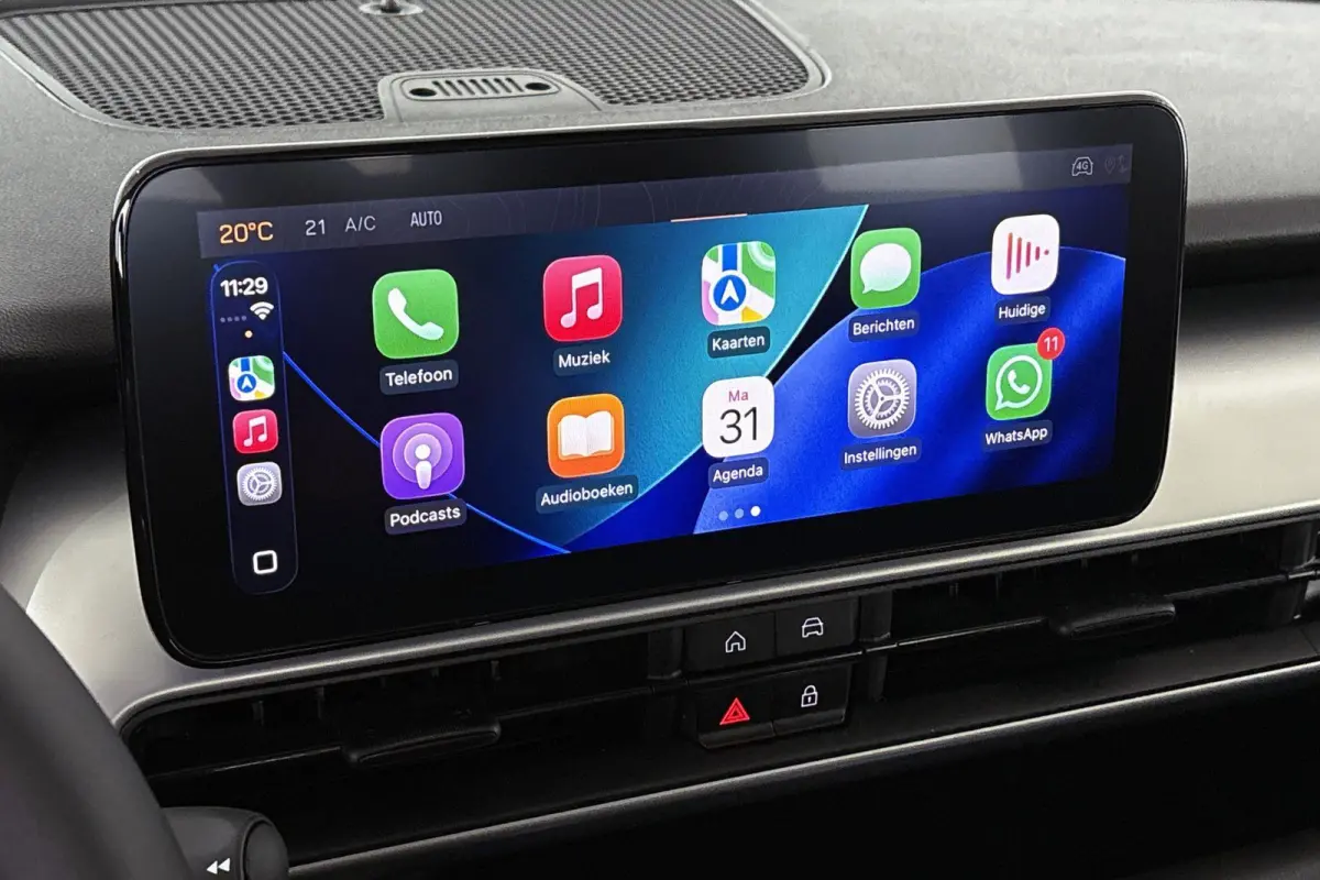 1.2 e-Hybrid Altitude Achteruitrijcamera Apple CarPlay 17"