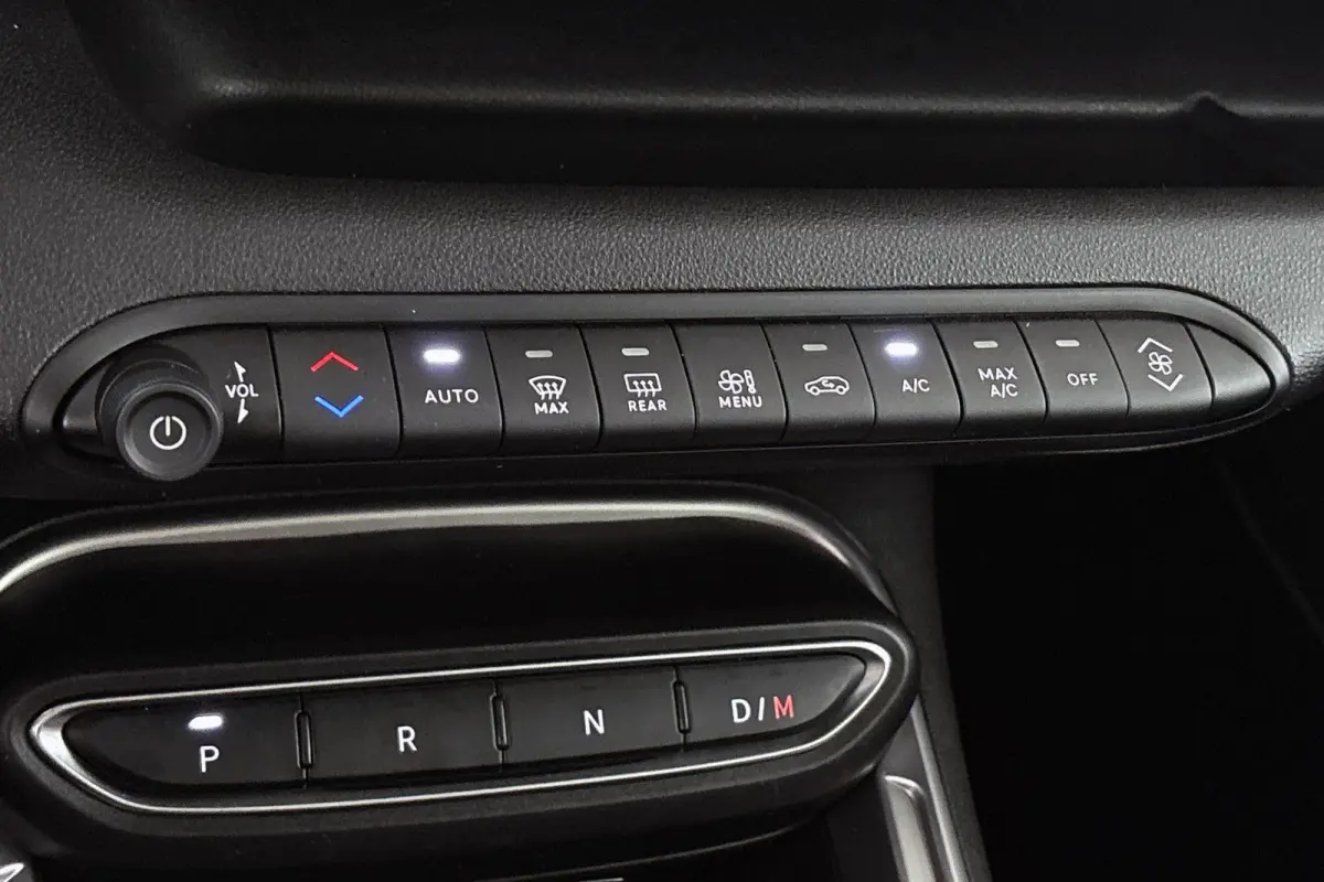 1.2 e-Hybrid Altitude Achteruitrijcamera Apple CarPlay 17"