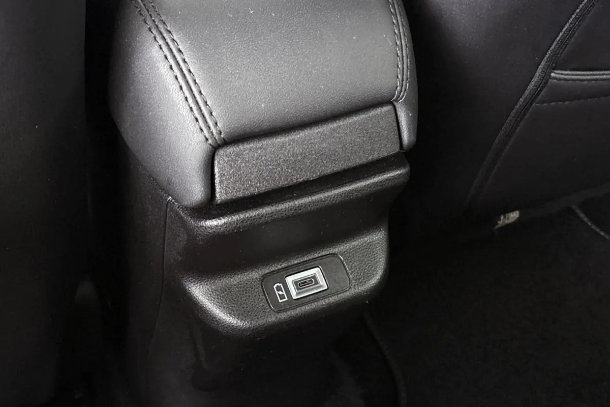 1.2 e-Hybrid Altitude Achteruitrijcamera Apple CarPlay 17"