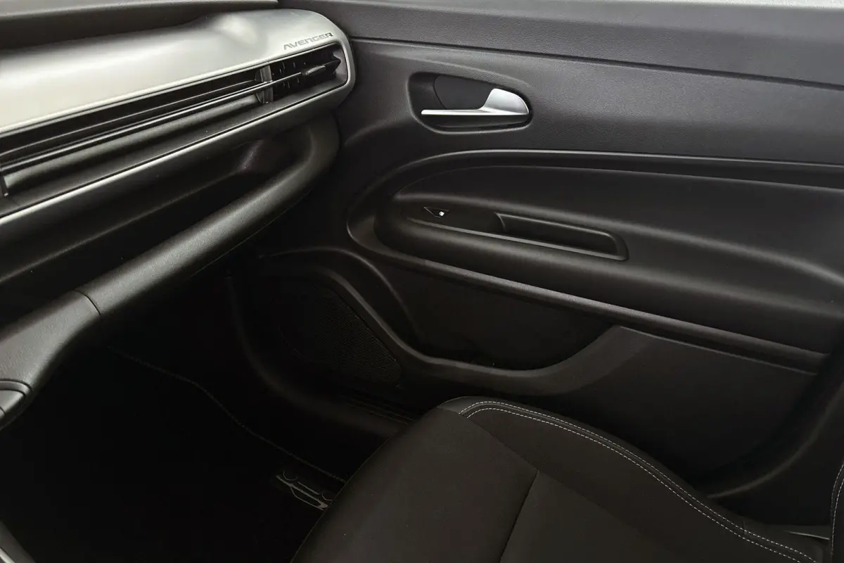 1.2 e-Hybrid Altitude Achteruitrijcamera Apple CarPlay 17"