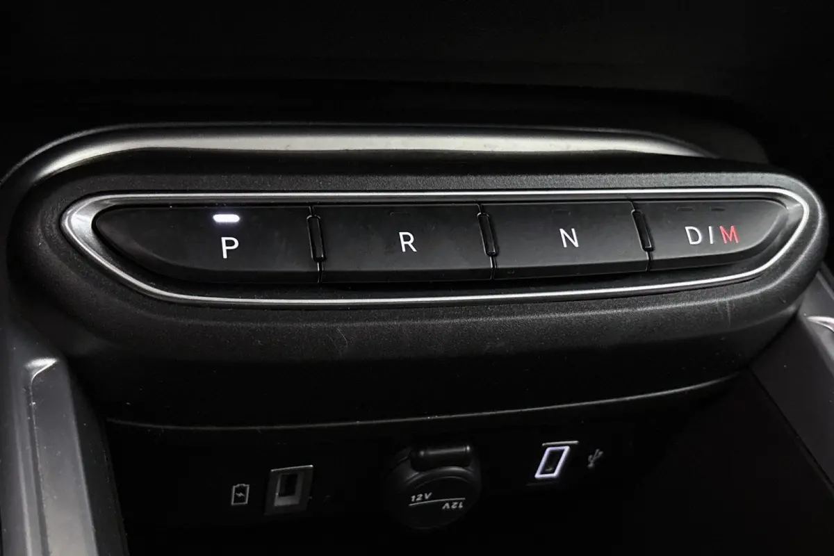 1.2 e-Hybrid Altitude Achteruitrijcamera Apple CarPlay 17"