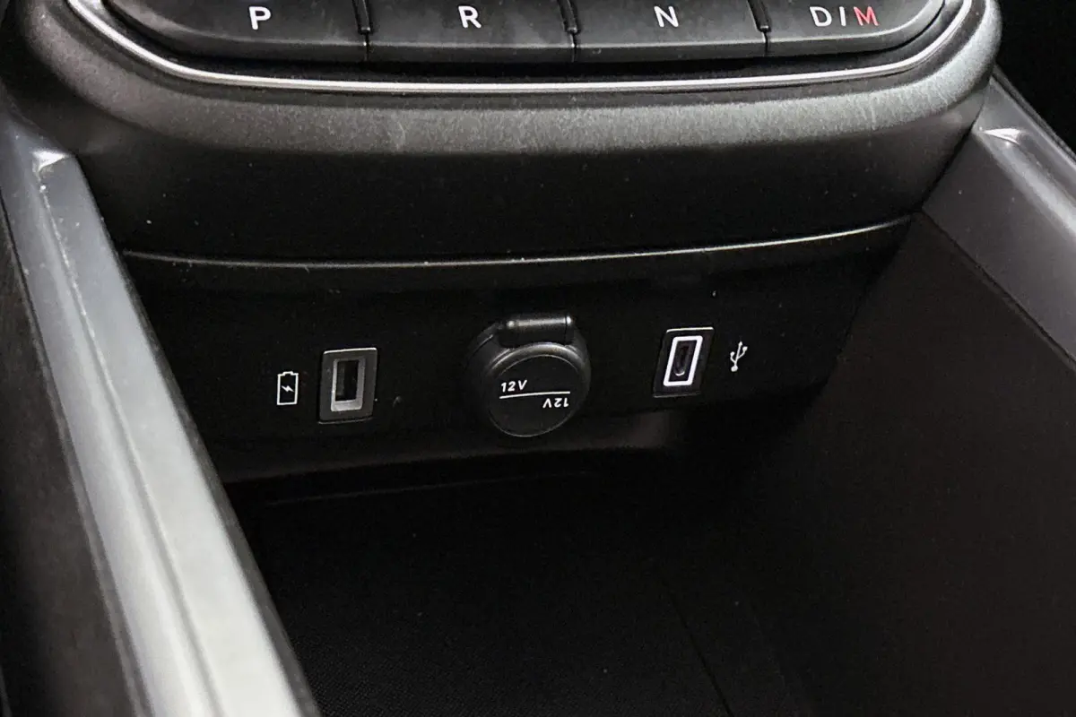 1.2 e-Hybrid Altitude Achteruitrijcamera Apple CarPlay 17"