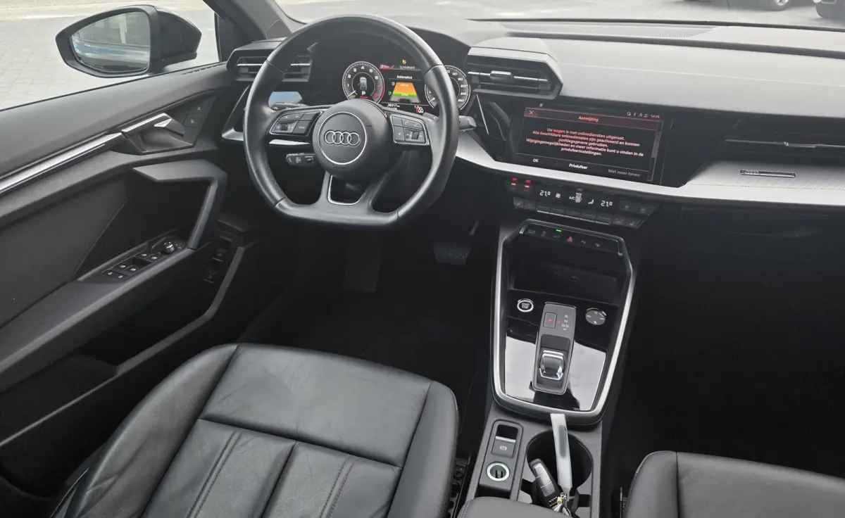 40 e-tron TFSIe Pro Line plus | LEDER | BLACK OPTIEK | DIGITAL COCKPIT | STOELVERWARMING | CAMERA