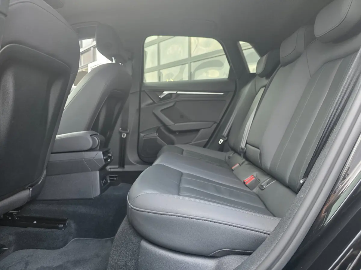 40 e-tron TFSIe Pro Line plus | LEDER | BLACK OPTIEK | DIGITAL COCKPIT | STOELVERWARMING | CAMERA