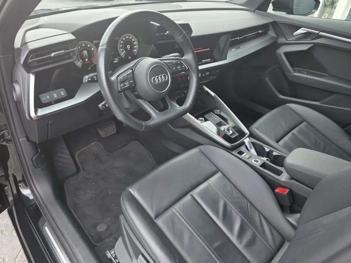 40 e-tron TFSIe Pro Line plus | LEDER | BLACK OPTIEK | DIGITAL COCKPIT | STOELVERWARMING | CAMERA