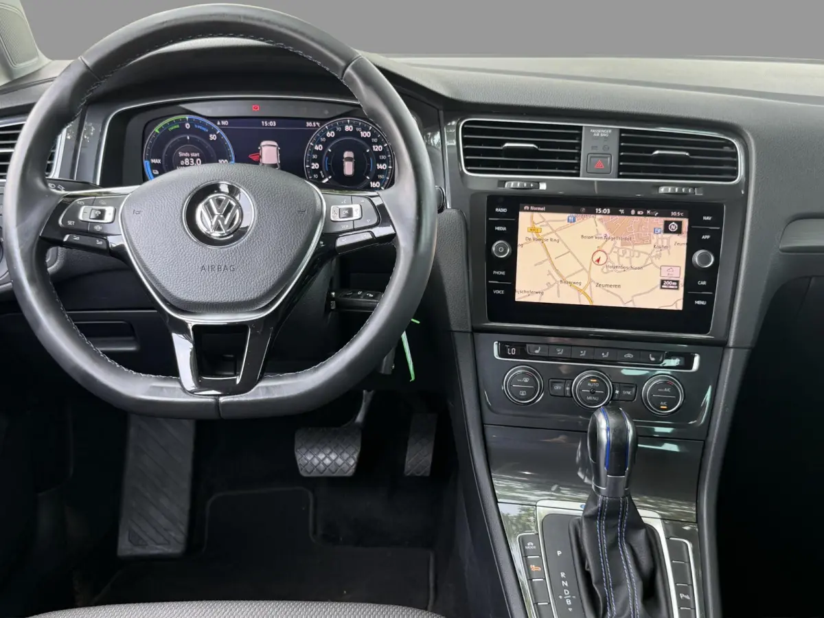 e-Golf SOH 88,8 % | Warmtepomp | Winter-Pakket | PDC | Virtual Cockpit | Camera | Full-LED | Volledige Historie |