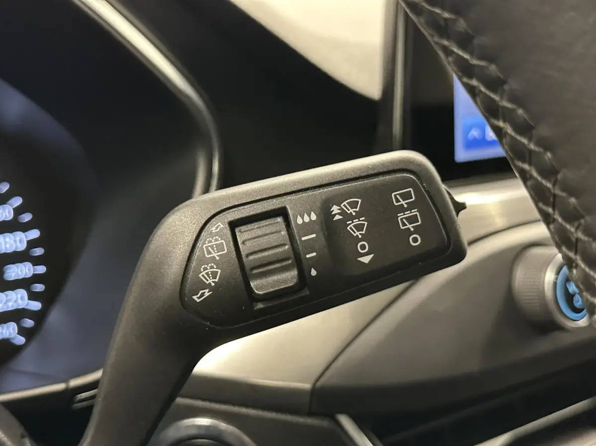 1.5 EcoBlue Business NAVI CARPLAY CRUISE ECC STOEL/STUUR VERWARMING.