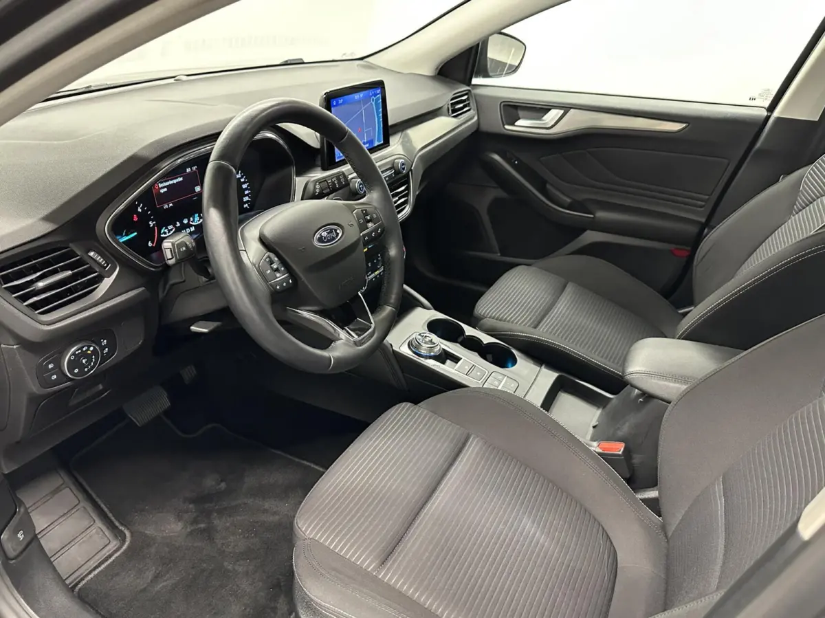 1.5 EcoBlue Business NAVI CARPLAY CRUISE ECC STOEL/STUUR VERWARMING.
