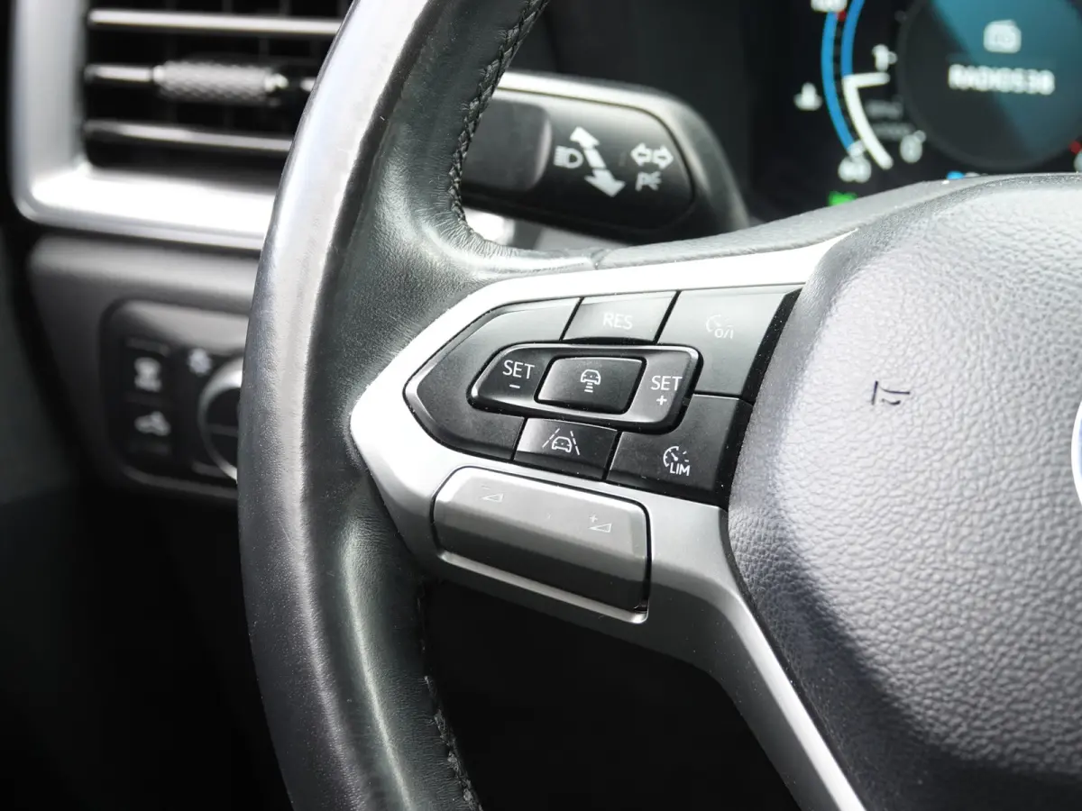 3.0 TDI V6 4Motion Aventura BOMVOL | LEER | ELEK. ROLL TOP | PPF