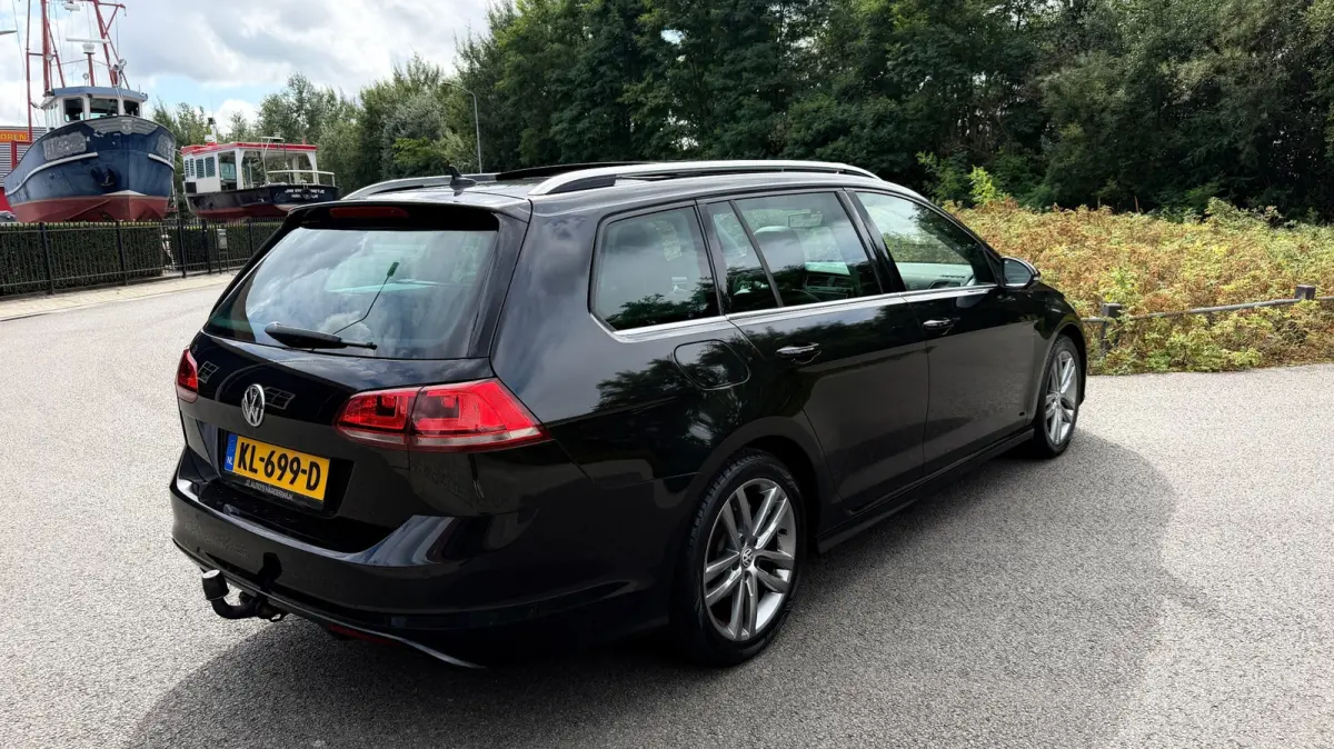 1.2 TSI R-LINE AIRCO/ECC PANOARAMDAK CAMERA LEER/STOF NAVI PDC