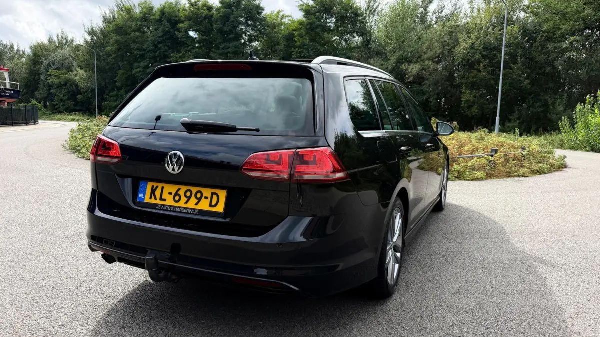 1.2 TSI R-LINE AIRCO/ECC PANOARAMDAK CAMERA LEER/STOF NAVI PDC