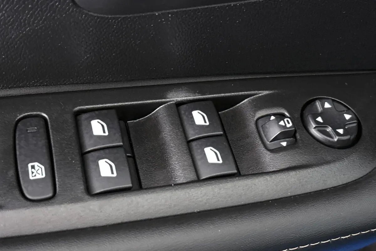 1.2 Hybrid 110 e-DCS6 Allure Navigatie Achteruitrijcamera Apple CarPlay