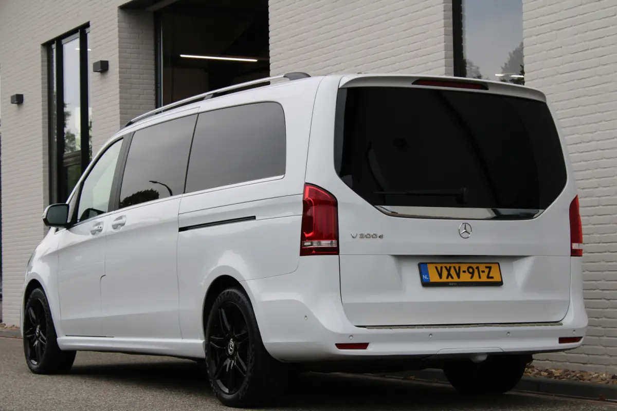 300d / XXL / DC / Elec Stoelen / Burmester / 360 Camera / Luchtvering / Vol Opties / NIEUWSTAAT
