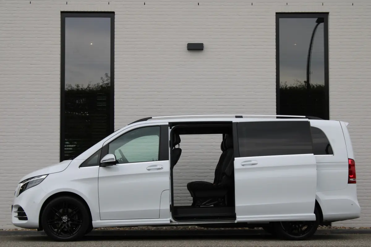 300d / XXL / DC / Elec Stoelen / Burmester / 360 Camera / Luchtvering / Vol Opties / NIEUWSTAAT